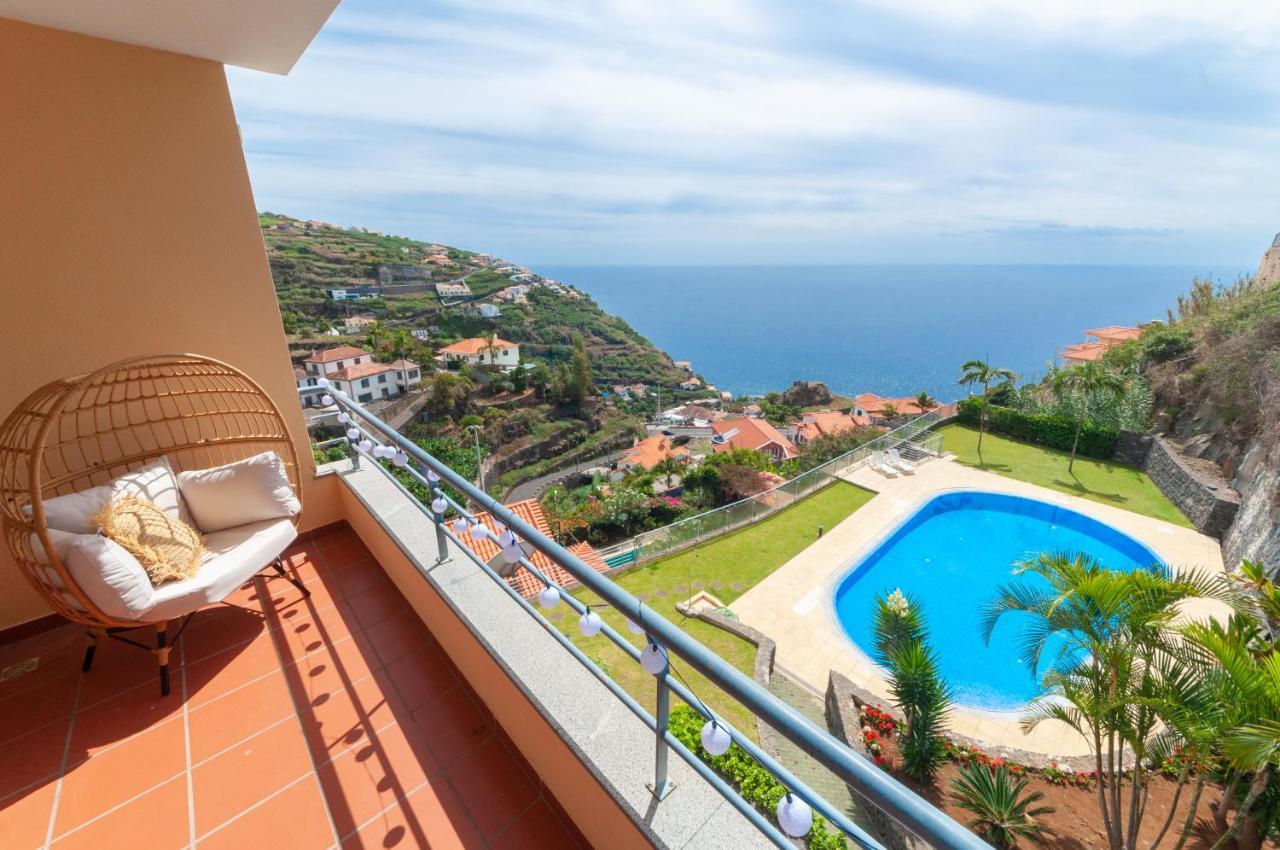 Unique Tropical Style Penthouse With A Dreamy View - By Portugal Collection Apartment Calheta  Exterior photo